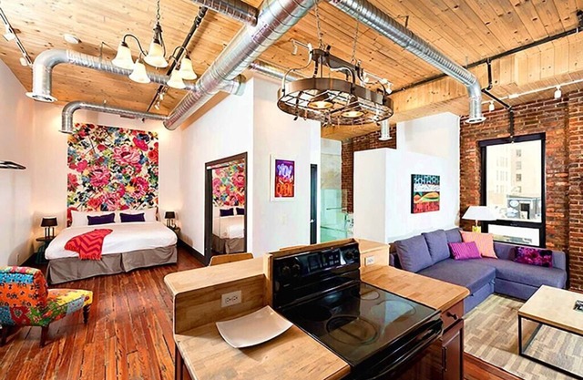 *Studio Loft*Walk to Broadway*Printers Alley Lofts