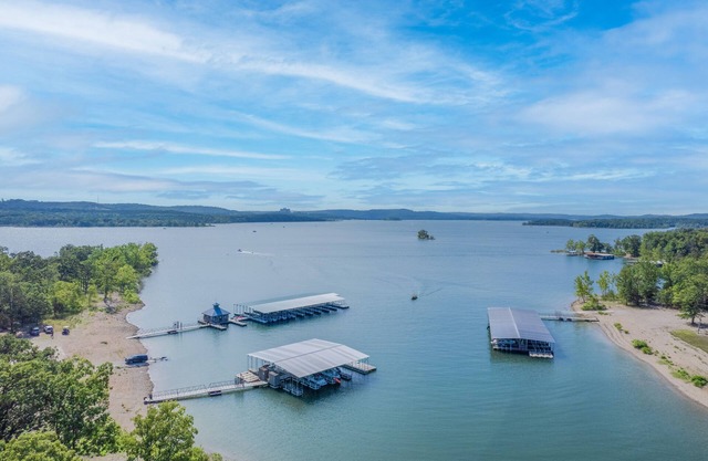 *Walk-in*Lake View*Connecting Suite*2min from SDC* - Indian Point (U1508AB)