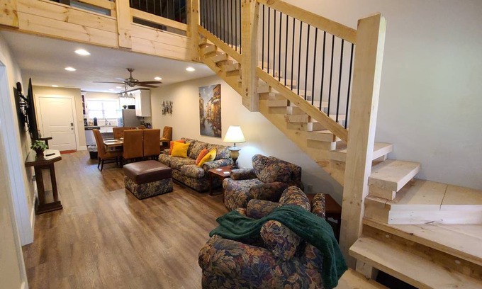 Branson House | 121 m² House ∙ 3 bedrooms ∙ 10 guests