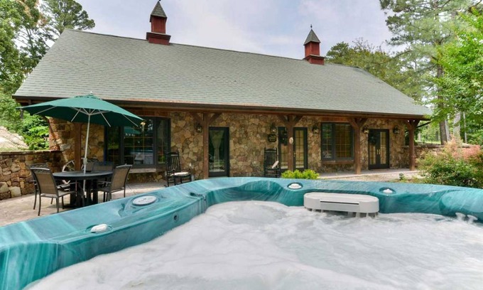 Blue Eye House | 145 m² House ∙ 2 bedrooms ∙ 6 guests