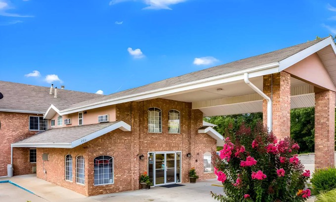 Branson Theater District Hotel | 23 m² Hotel ∙ 127 guests