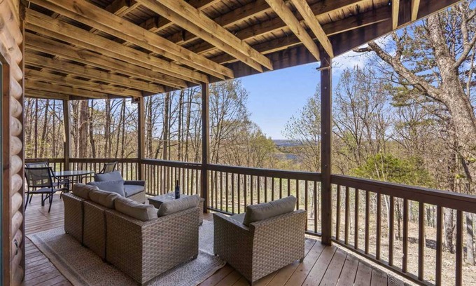 Ridgedale Cabin | 372 m² Cabin ∙ 5 bedrooms ∙ 18 guests