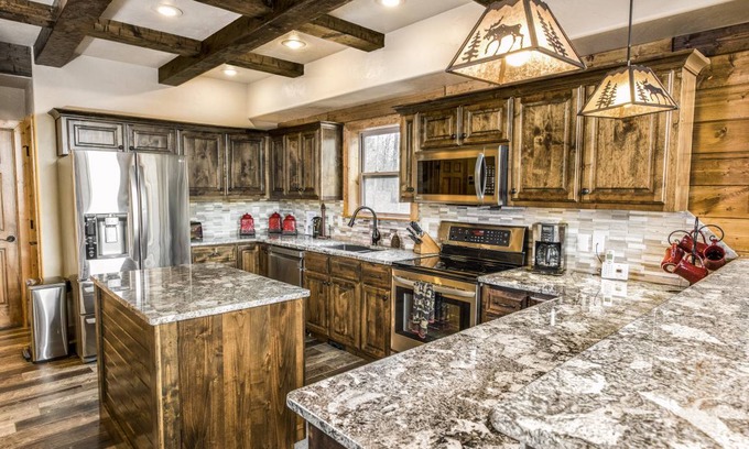 Indian Point House | 372 m² House ∙ 8 bedrooms ∙ 20 guests