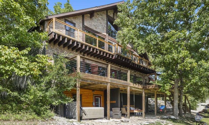 Ridgedale House | 418 m² House ∙ 5 bedrooms ∙ 20 guests
