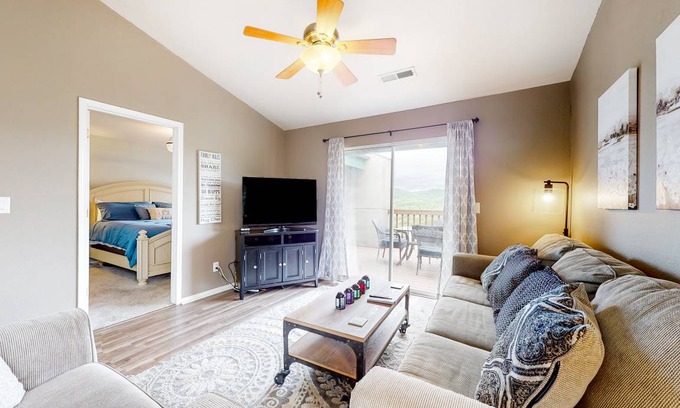 Indian Point Condo | 74 m² Condo ∙ 2 bedrooms ∙ 6 guests