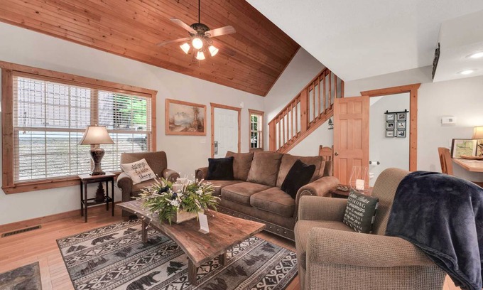 Reeds Spring House | 78 m² House ∙ 1 bedroom ∙ 4 guests