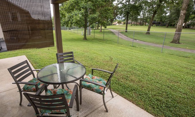 Table Rock Condo | 88 m² Condo ∙ 2 bedrooms ∙ 6 guests