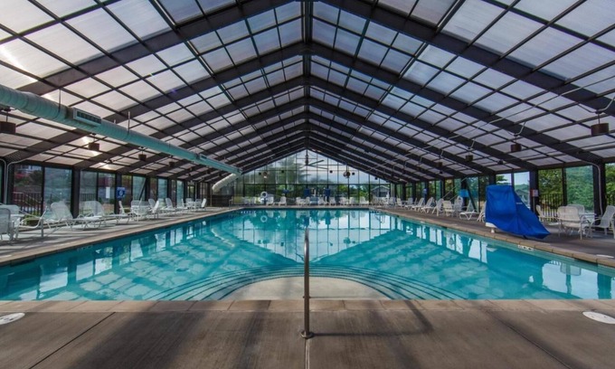 Branson Apartment | All-Season Resort Villa w/Indoor Pool, Theater, Crafts & More Fun l 4 Rooms
