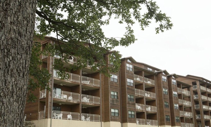 Indian Point Apartment | Beautiful 2 bedroom unit at resort, sleeps 8
