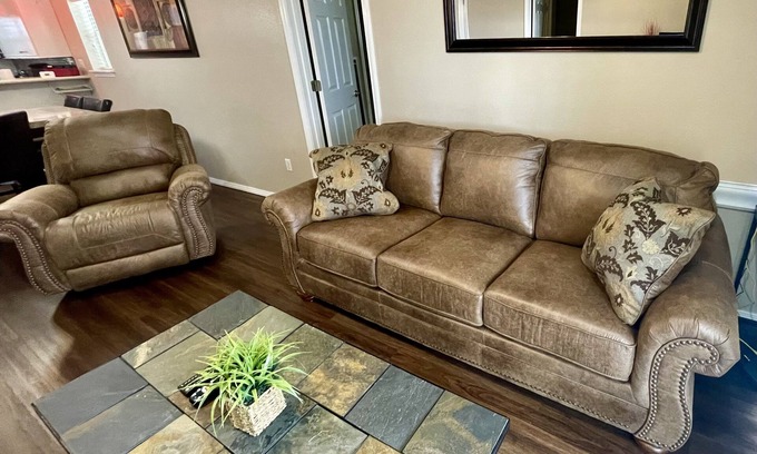 Branson Condo | Beautiful, Modern Condo-No Stairs!-King Beds! Central Branson