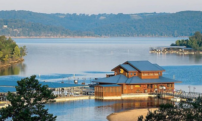 Big Cedars Apartment | Big Cedar Bluegreen Wilderness Sept 2 to 4 Only