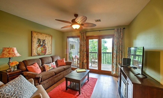Notch Estates Apartment | Branson West Condo w/Pool + Fishing Lake Access!