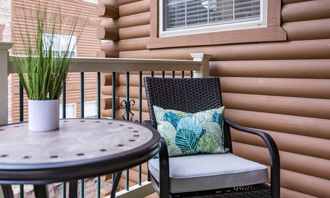 Indian Point Condo | Closest resort to Silver Dollar City
