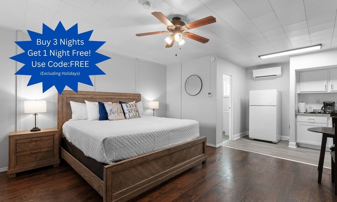Indian Point Condo | Escape to Comfort and Convenience, Perfect Couples Getaway or Solo Retreat!
