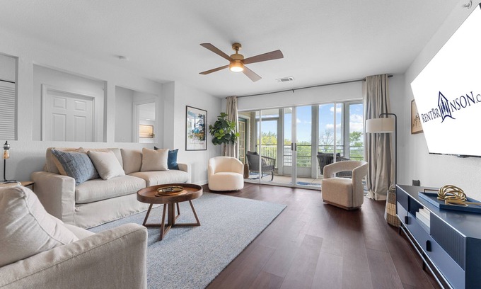 Kimberling City Condo | Fully Remodeled Cozy Condo-Bunk Room-Screened In Porches-Free Attraction Tickets-Peaceful