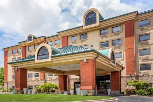Branson Resort | Holiday Inn Express Branson- Green Mountain Drive by IHG