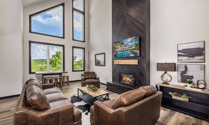 Kimberling City House | Luxury Lakefront Villa 19B - Over 30 FREE amenities included!