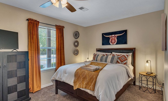Hollister Condo | New! Branson Condo: Boho Farmhouse