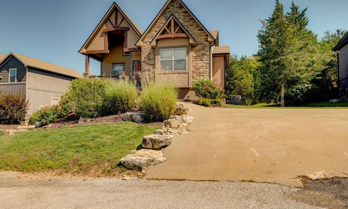 Hollister House | Special Discounts - pastors, military, teachers, & 1st responders!