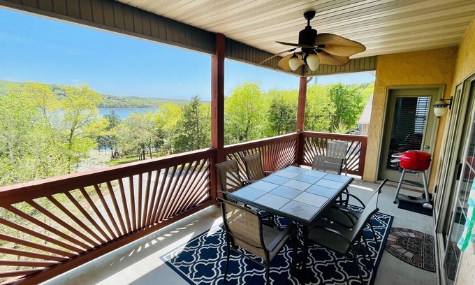 Indian Point Condo | STUNNING LAKEFRONT CONDO WITH LAKE VIEW AND A PRIVATE BOAT SLIP