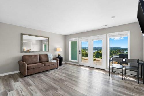 Indian Point House | Waterview Oasis - Stay for 4