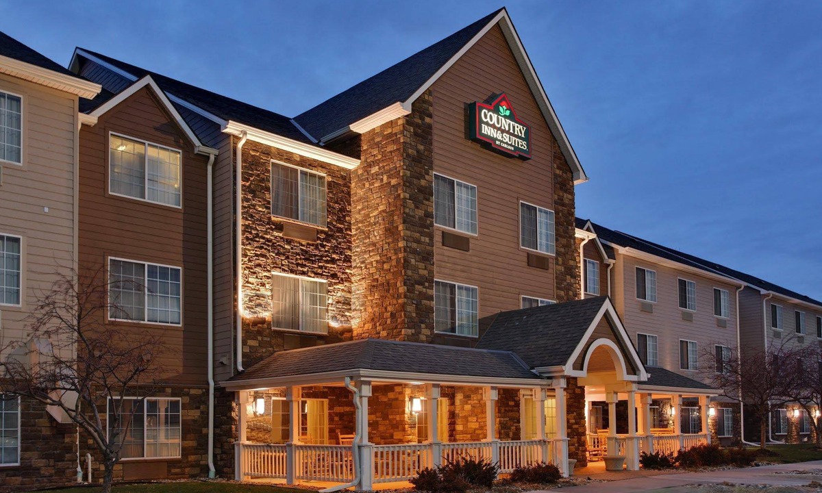 Carter Lake Hotel | Country Inn & Suites by Radisson, Omaha Airport, IA