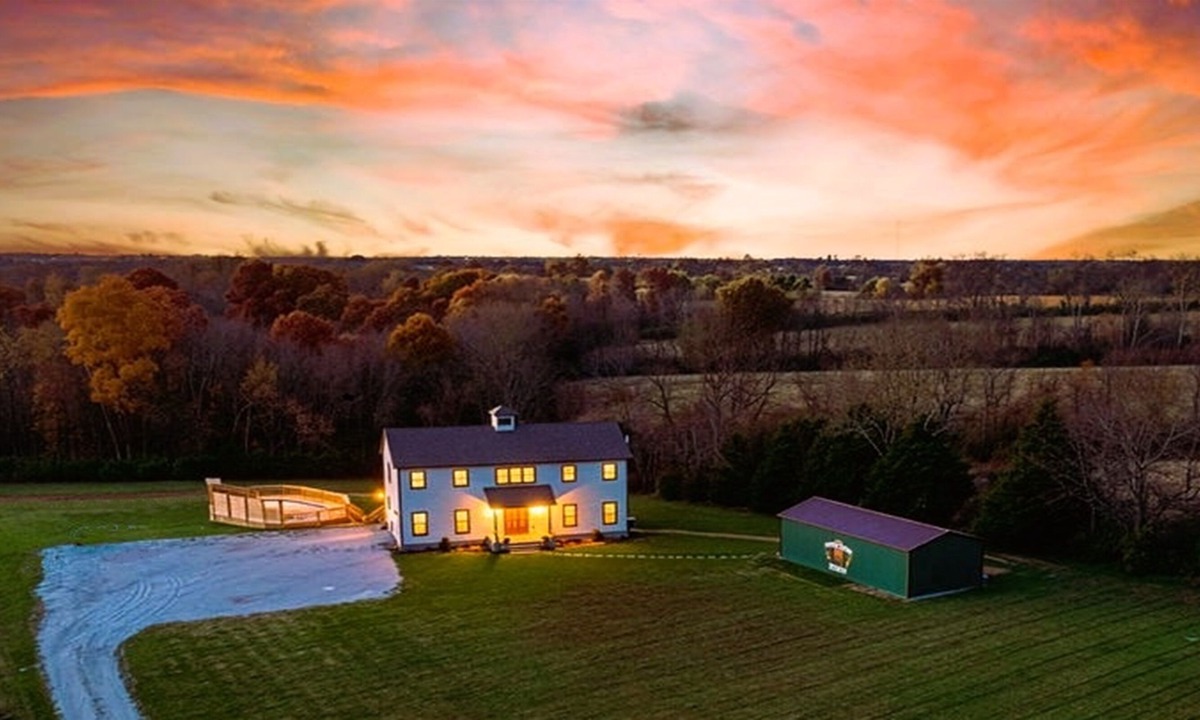 Nazareth House | Luxury Retreat: Golf Sim, Massage Chairs, Curved Cinema