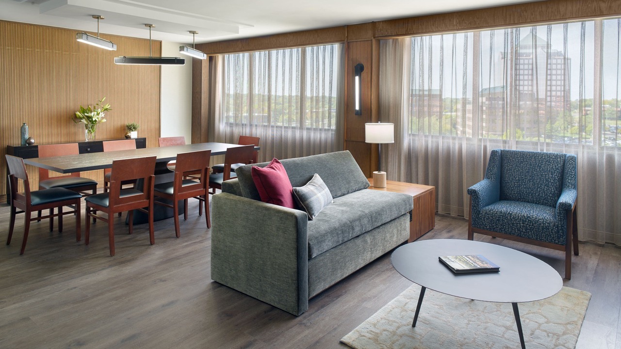 Photo of Livingroom in Overland Park