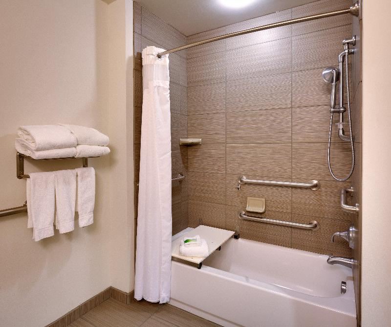 Photo of Bathroom in Overland Park