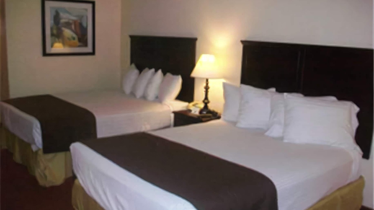 Photo of Bedroom in Shawnee Heights