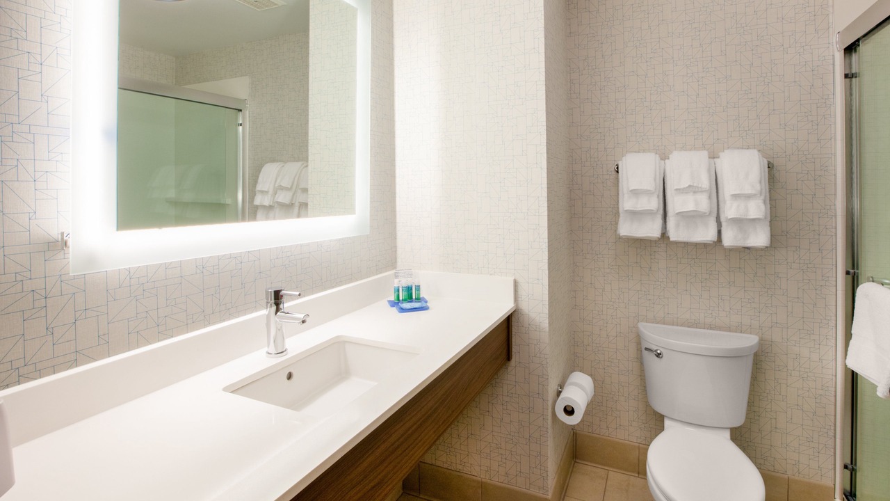 Photo of Bathroom in Murray
