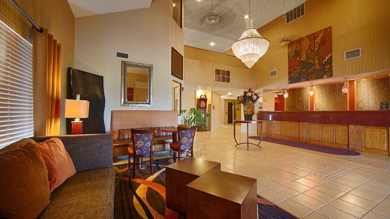 Photo of Livingroom in South Tulsa