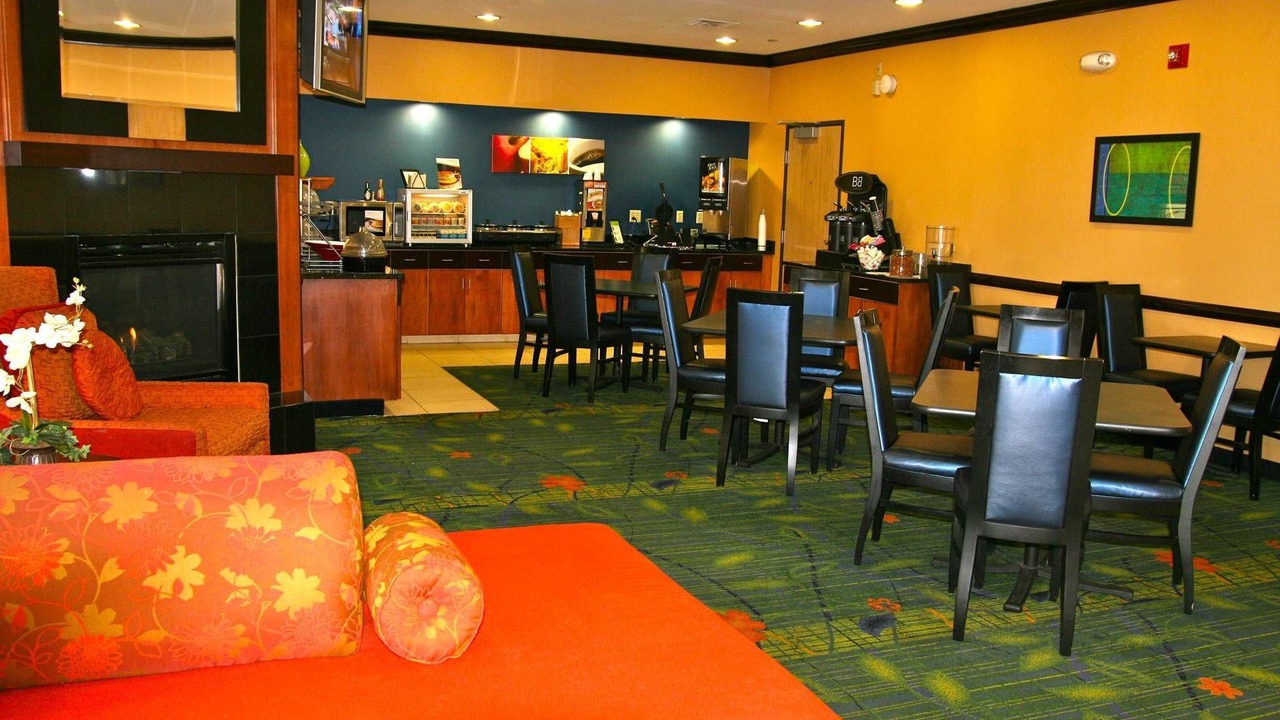 Photo of Livingroom in Hays