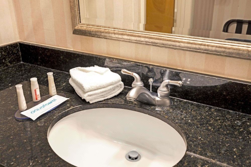Photo of Bathroom in Buechel