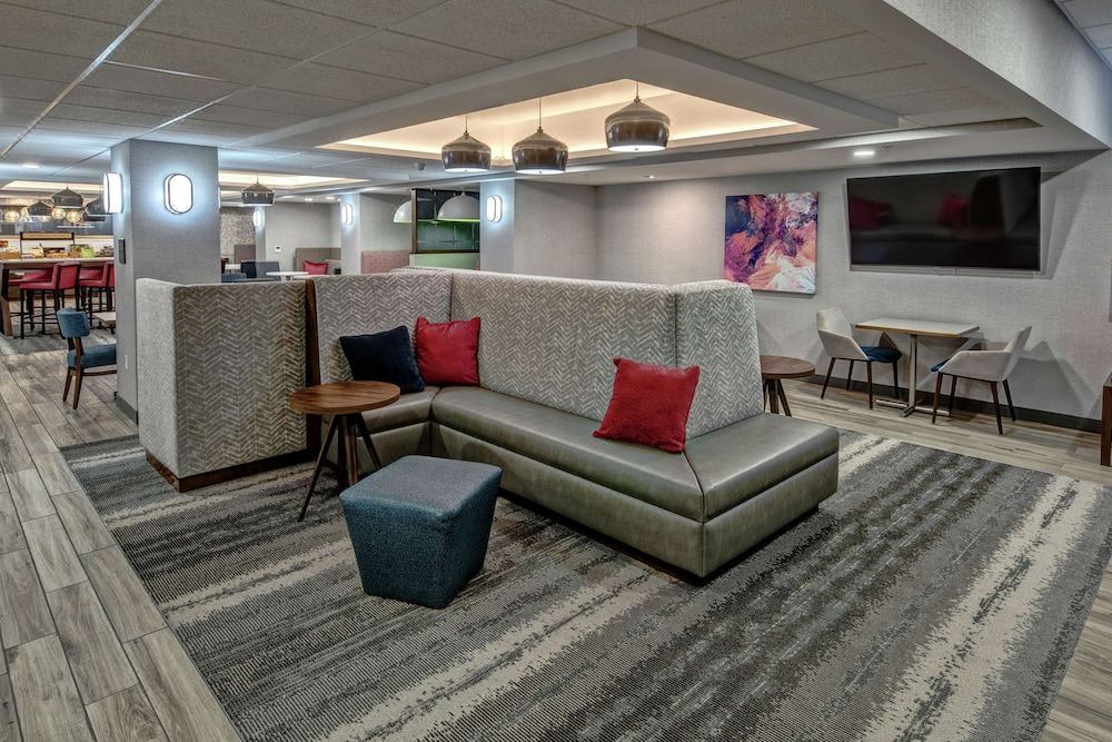 Photo of Livingroom in New Albany