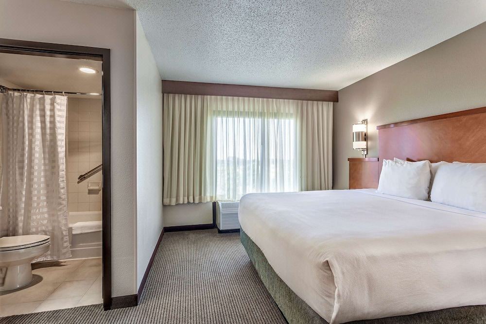 Photo of Bedroom in Overland Park