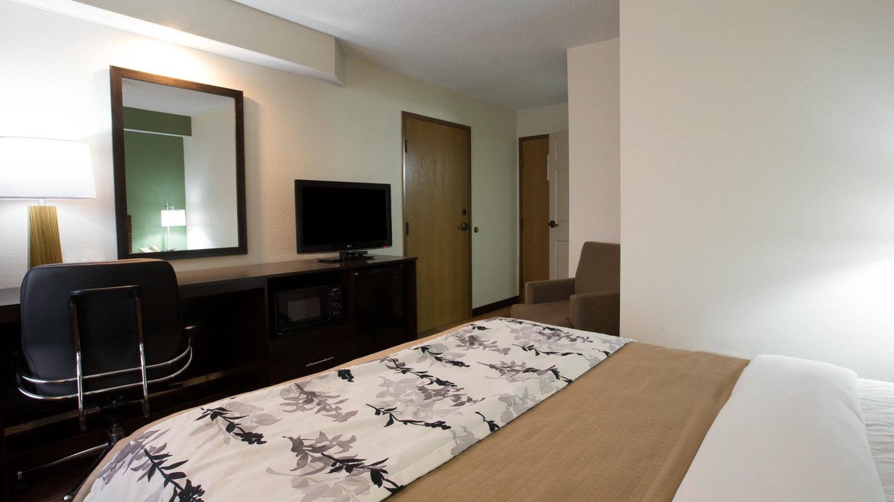 Photo of Bedroom in Blountville