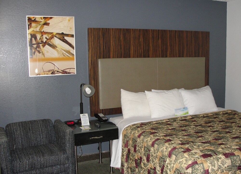 Photo of Bedroom in Benton