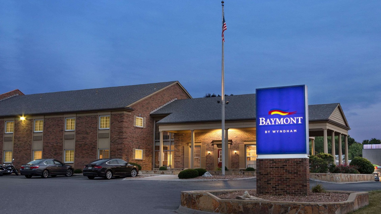 Photo of Buildings in Shawnee Heights