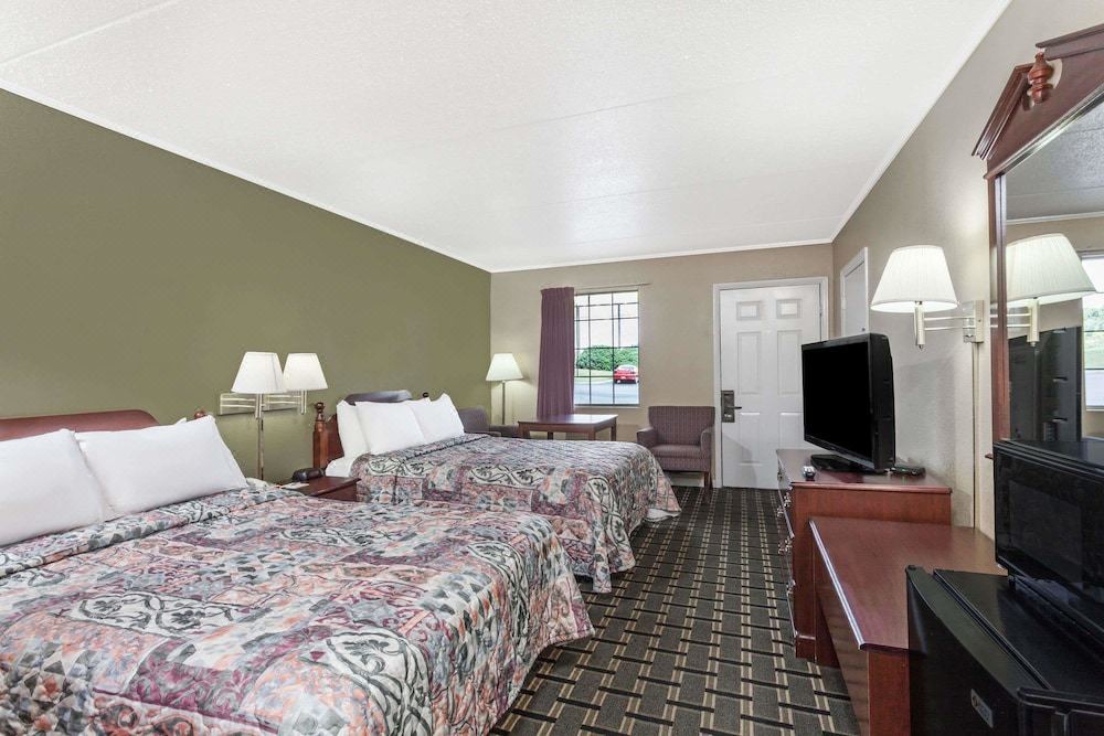 Photo of Bedroom in Lenoir City