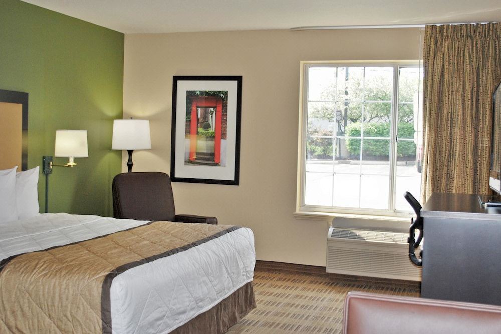 Photo of Bedroom in Overland Park