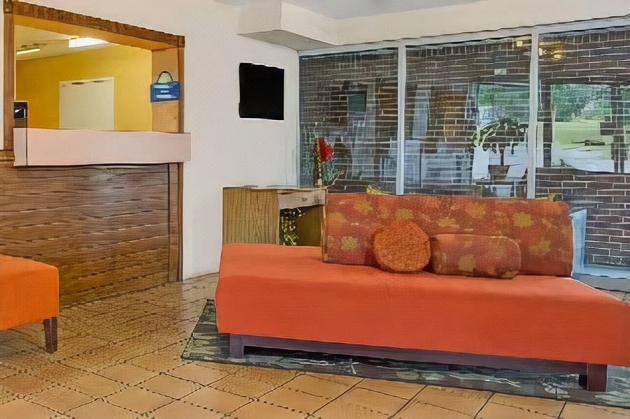 Photo of Livingroom in Latonia