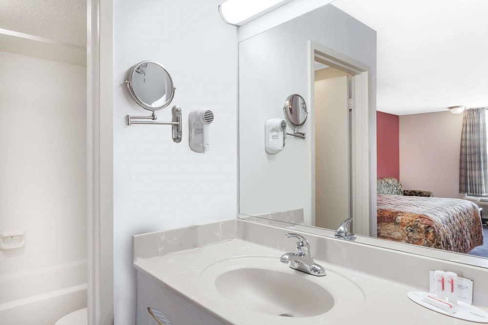 Photo of Bathroom in Martin