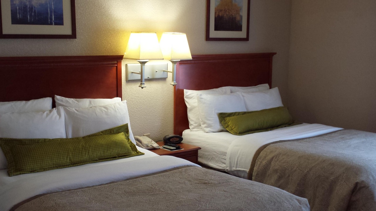 Photo of Bedroom in I-435 West KC-KS