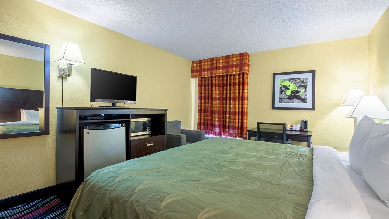 Photo of Bedroom in Holly Springs