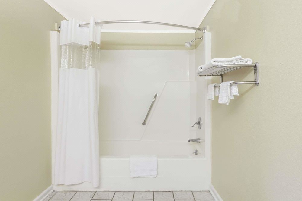 Photo of Bathroom in Lenoir City