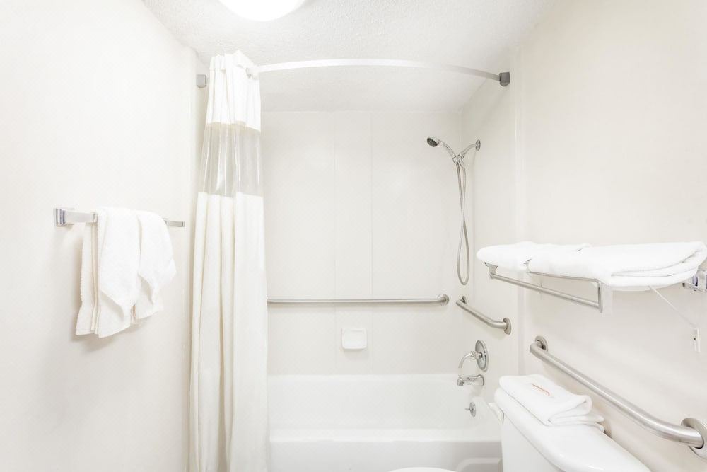 Photo of Bathroom in Martin