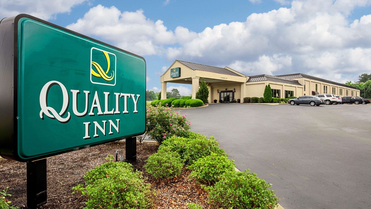 Photo of Buildings in Holly Springs