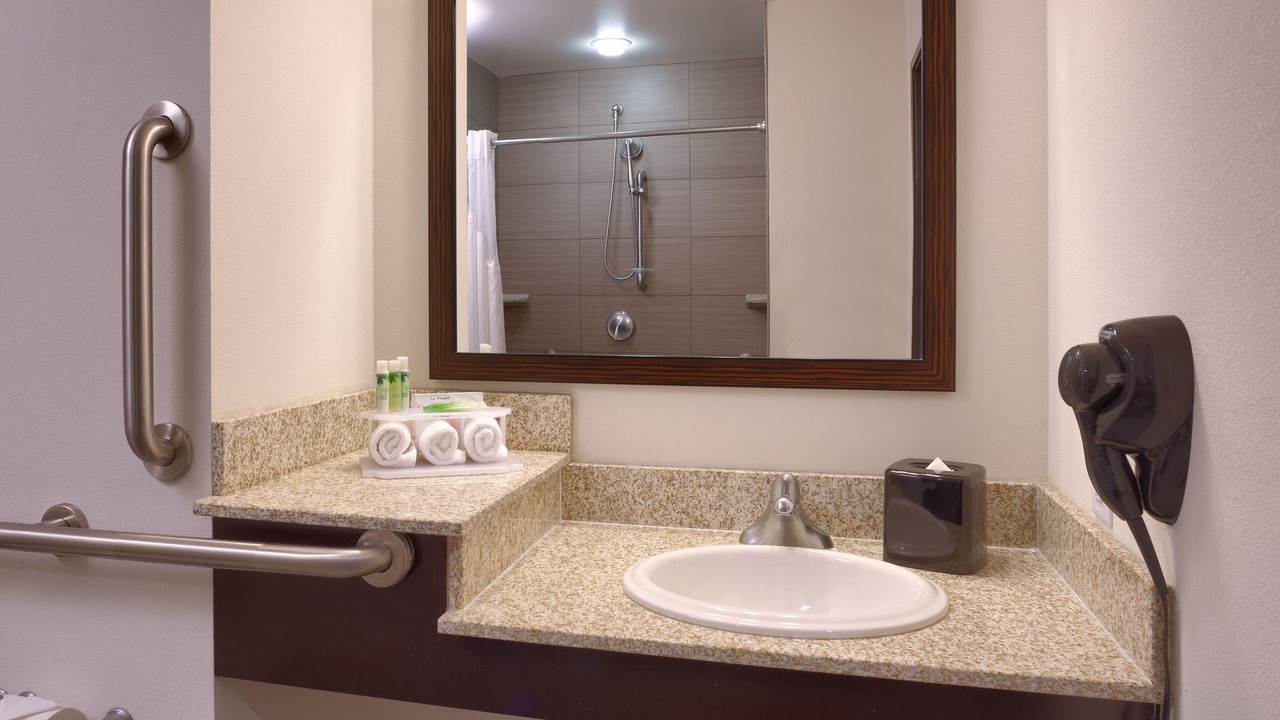 Photo of Bathroom in Overland Park