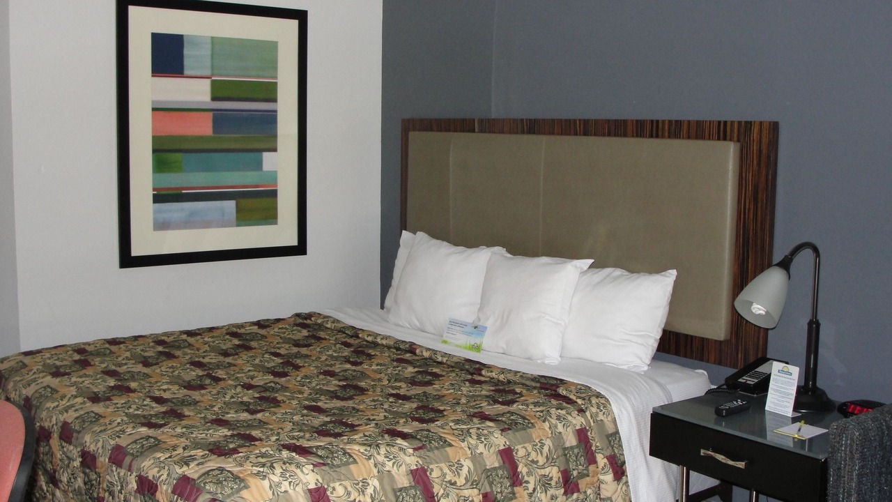 Photo of Bedroom in Benton